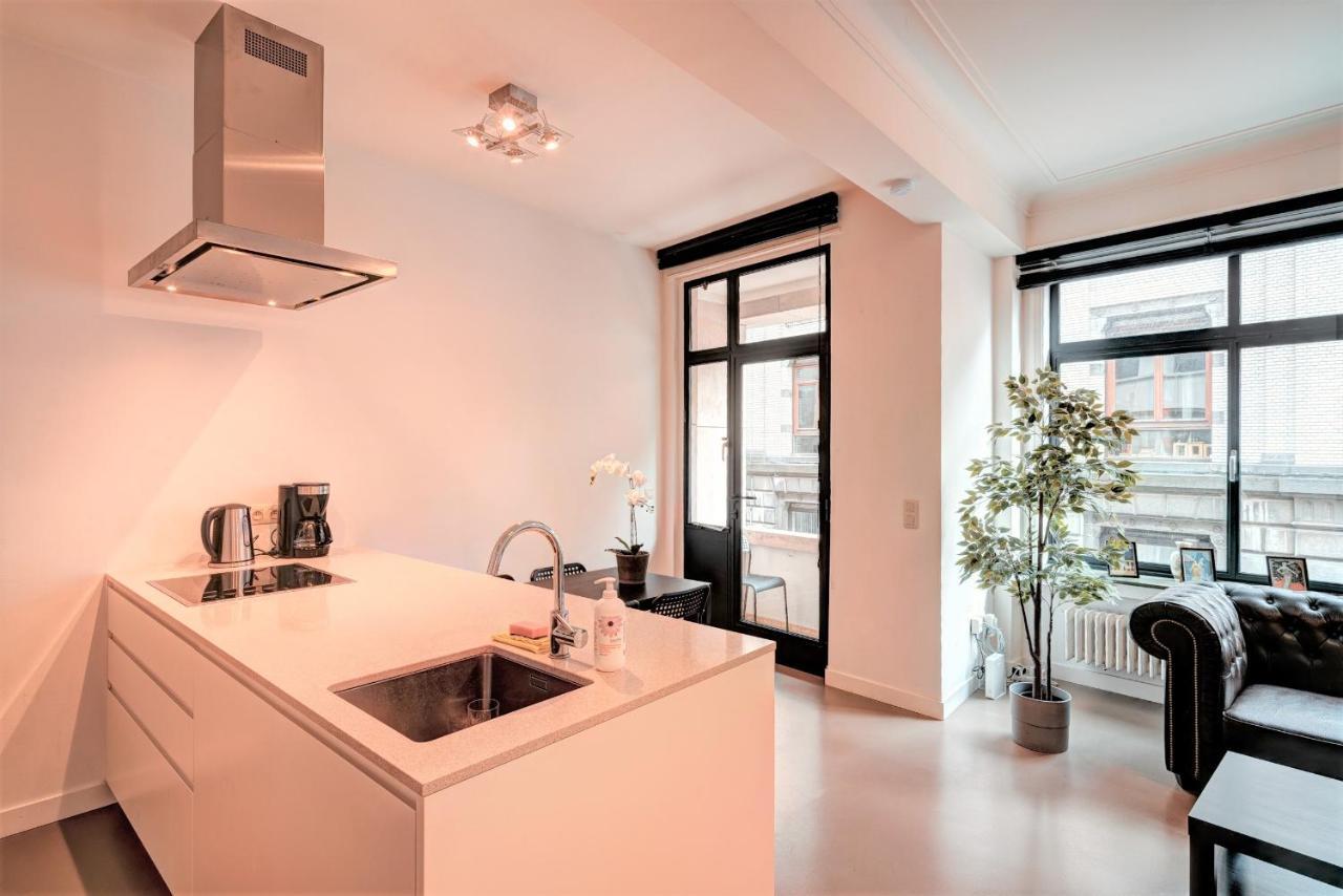The Meir Lodge. Apartments In Heart Of Antwerpen Exteriör bild