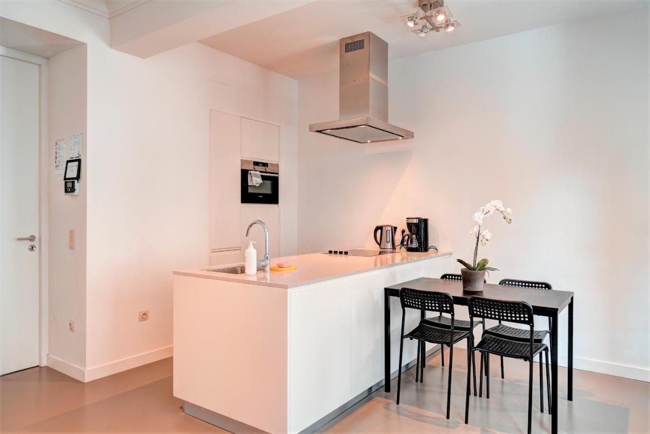 The Meir Lodge. Apartments In Heart Of Antwerpen Exteriör bild
